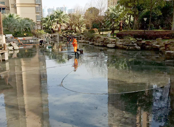 韶山景观池淤泥清理